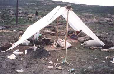 maphu_la_tent.jpg